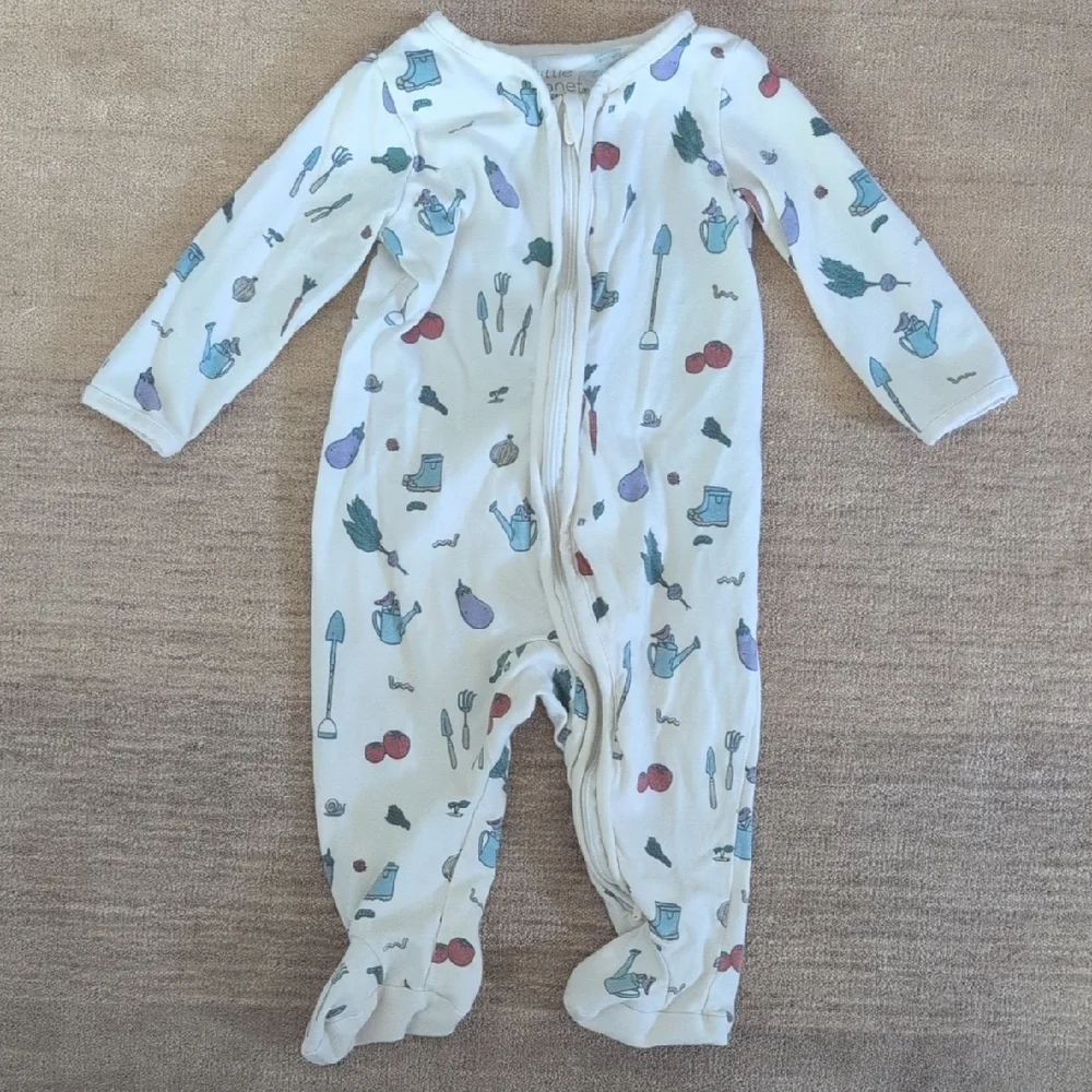 Carter's Little Planet 6 Month Sleep and Play Footed Onesie - Picture 2 of 7